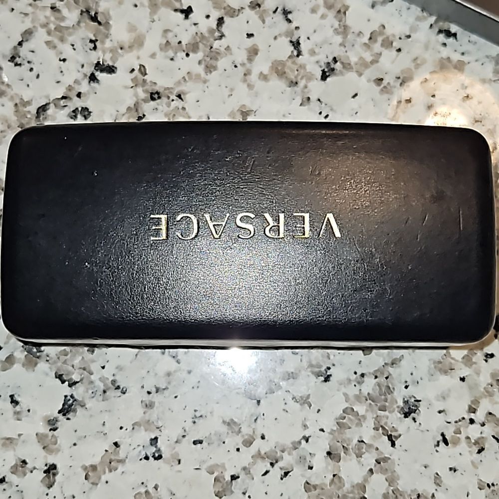 VERSACE HARD CASE EYE GLASS  HOLDER BLACK